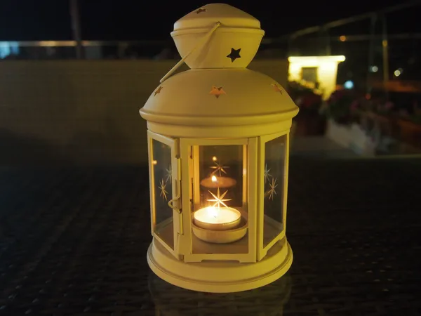 Sur le toit de l'hôtel, un bar et une terrasse de charme avec vue à 360 degrés